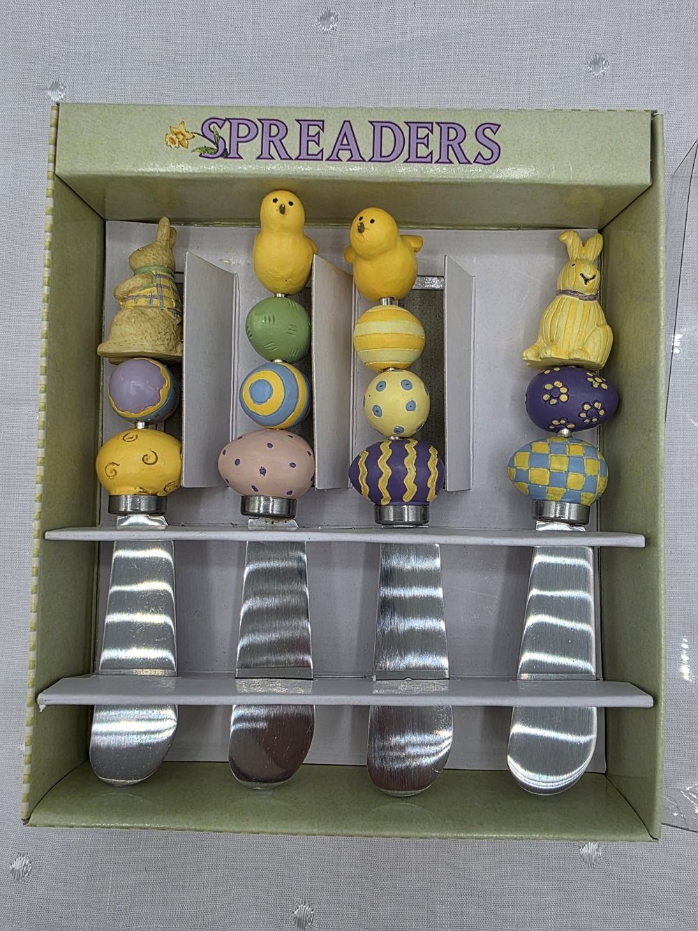 2002 Vintage DEBBIE MUMM Spring Easter Bunny Eggs Chicks Cheese Spreaders Knives